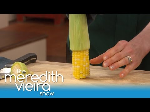 The Easiest Way To Shuck Corn! | The Meredith Vieria Show