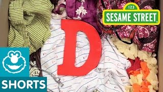 Sesame Street: D is for Dress Up