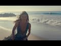 1 Hours Capital Letters Hailee Steinfeld