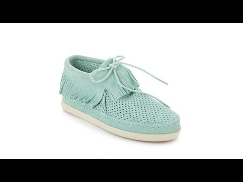 Minnetonka Venice Perforated Suede Shootie