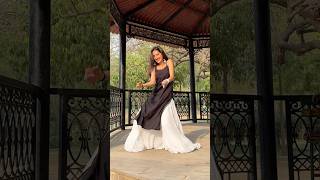 Nazar na lag jaye? 🖤 | kanishtha sharma | #bollywood #dance