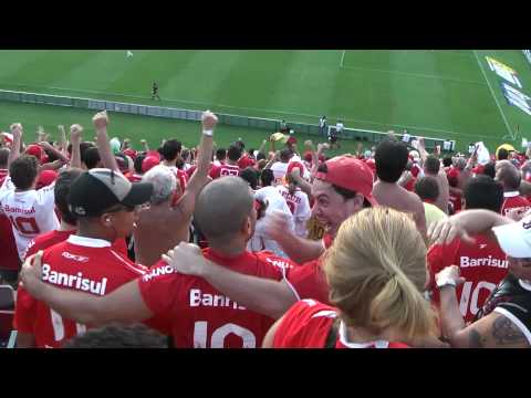 18/04/2010 - Inter 3 x 2 Pelotas - Gols filmados da arquibancada em FULL HD