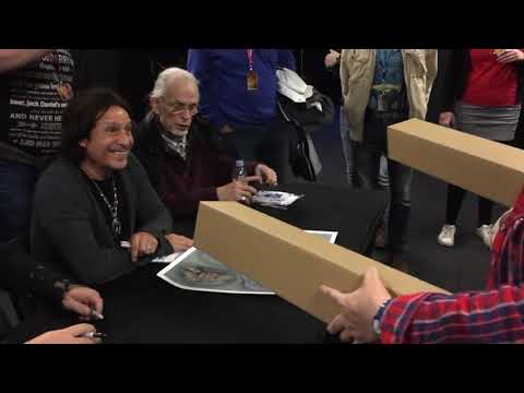 Yes Miscellany: 3/27/18 - Tilburg - Yes meet and greet