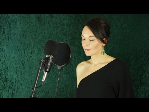 Daisy Hicks   Nobody Does It Better cover