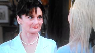 Phoebe meets Mike's mom