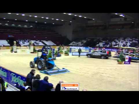 Rolex Fei World Cup  5* CSI-W  Vigo  2011 (Luciana Diniz  Prize Giving) 11 Fev. (1ªPart)