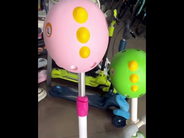 Дитячий триколісний самокат DINO музика, підсвітка, сидіння, бортик, батьківська ручка, шолом Рожевий