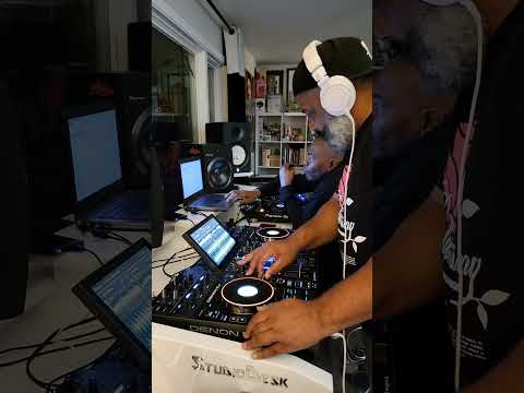 Mel Hammond and Ren Van Leer - dreamscape sessions