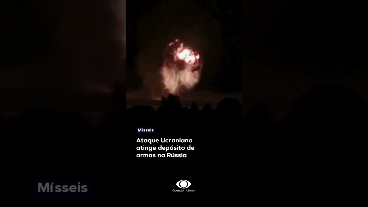 Ataque ucraniano explode depósito de armas na Rússia, o local era usado pelo exército russo#shorts