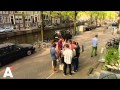 Student tovert paaltjes om tot borreltafels