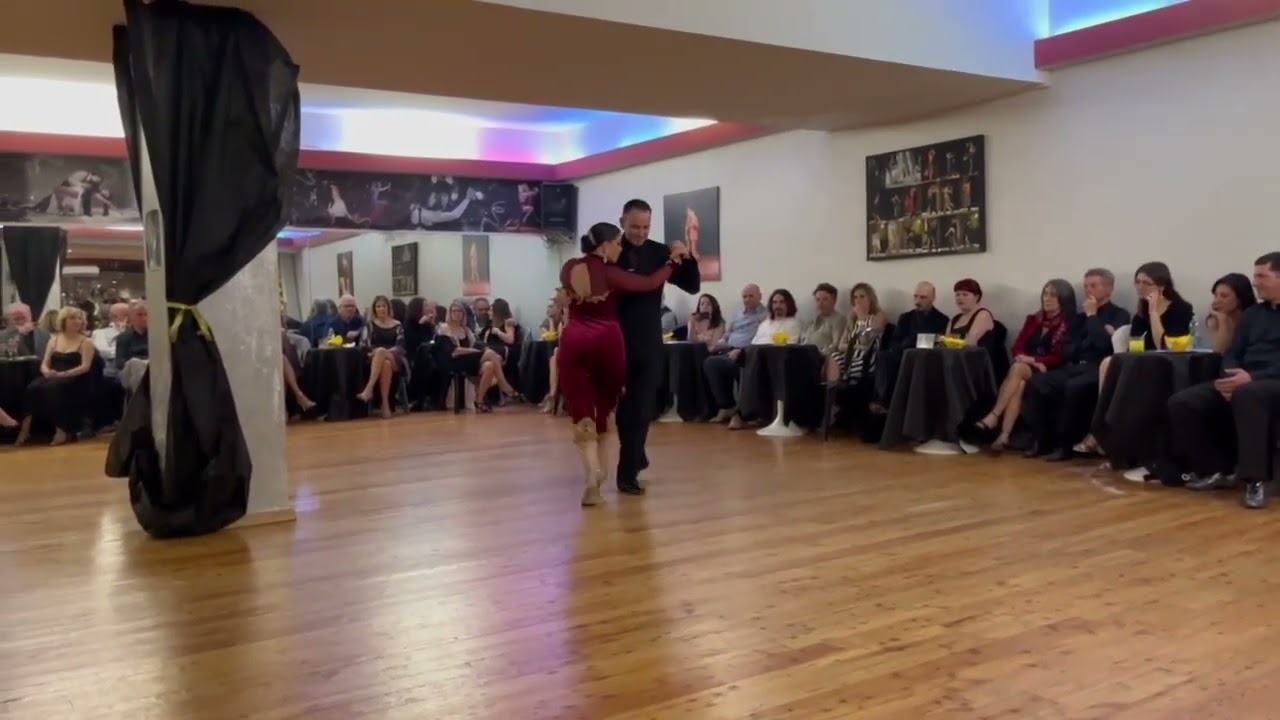 Barbara Ferreyra y Agustin Agnez - "La Viruta" Orquesta Gobbi- Roma Italia