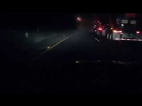 Manejado en la noche escuchando  war cry