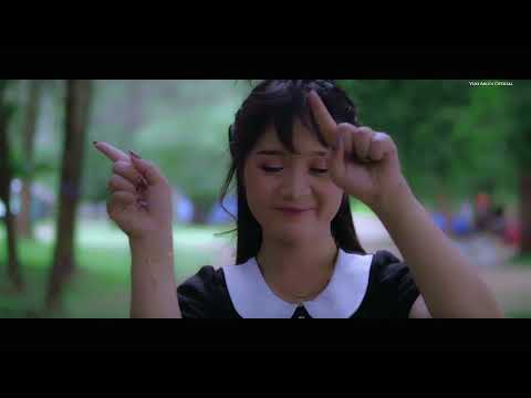 Yuki Arlen -  Emang Den Paduli (Official Music Video)