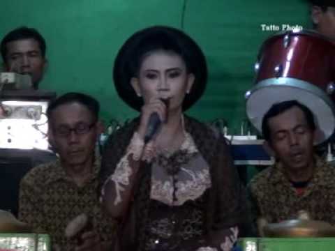 download lagu mp3 mp4 Layung Sari, download lagu Layung Sari gratis, unduh video klip Layung Sari