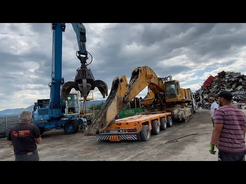 Old Lady Liebherr 974 Excavator Transporting For Scrap - Fasoulas Heavy Transports