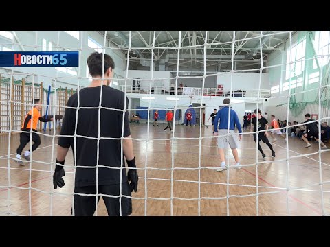 Товарищеский матч. Ветераны СВО сыграли в мини-футбол со студентами техникумов