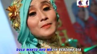 Download lagu Acha Kumala - Sajadah Merah EL SINTHA  mp3