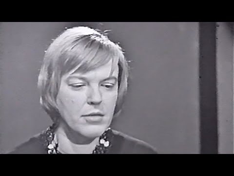 Ingeborg Bachmann reads 'An die Sonne' / (A Paean) To the Sun 1961 CC Deutsch, Eng, русский / Ned.