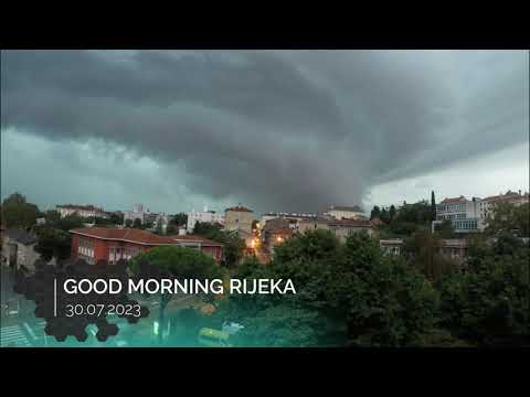 Oluja u Hrvatskoj: Vjetar obara stabla u Rijeci, gromovi u Zagrebu, na snazi narandžasti meteoalarm