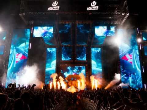 Skrillex @ Ultra Music Festival 2012 [HQ] (Full Set + Tracklist)