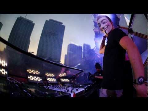 Nari & Milani vs Nicky Romero & Funkerman - Speed Up Toulouse (Dannic Mashup)