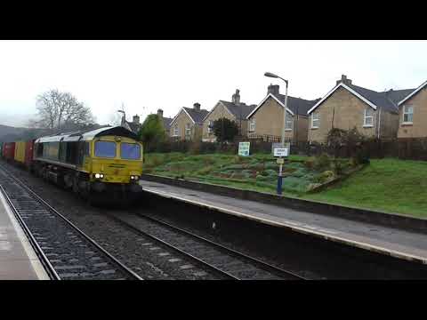 Freightliner Class 66 no: 66955 @ Oldfield Park {4V31} 13/12/2017.