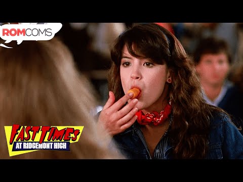 Practicing with a Carrot (Phoebe Cates) | Fast Times at Ridgemont High | RomComs