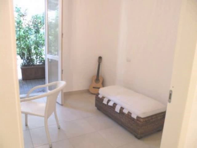 MARINA DI MASSA CENTRO  A soli 150 mt dal mare appartamento in palazzina liberty di nuova e comple