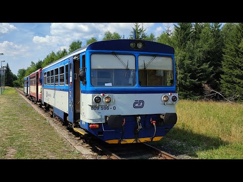 Os 26805(T8) Moldava v Krušných horách - Most.s dvěma motorovými vozy 810 s připojeným vozem Btax780