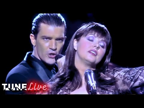 The Phantom of the Opera (Antonio Banderas and Sarah Brightman) | TUNE: Live