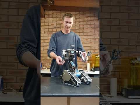 Johnny 5 (1/3 scale )