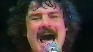 BURTON CUMMINGS(LIVE VIDEO)- &quot;STAND TALL&quot;(LYRICS)