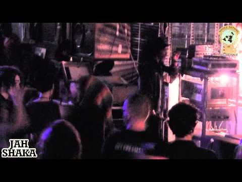 UNOD Weekender 2014 - Jah Shaka ▶ Ital Mick "Calling Jah" & Disciples "Dub #2" [Higher Regions] ⑦