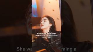 Download lagu Pria itu tertegun—istrinya yang membosankan sekarang menari dengan seksi di tengah lantai. mp3 Download lagu Pria itu tertegun—istrinya yang membosankan sekarang menari dengan seksi di tengah lantai. mp3
