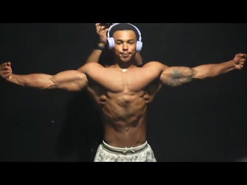 TRAIN LIKE AN ANIME CHARACTER! Winter Bulk Day 27 (Toguro Shoulders)