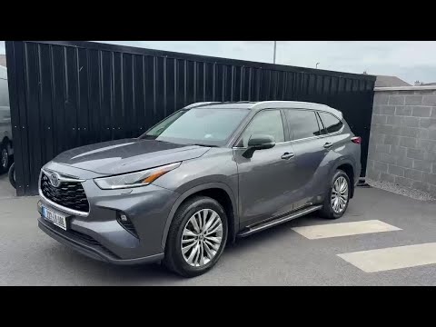 Toyota Highlander 2.5 Hybrid SOL AWD 7 Seater ** A - Image 2