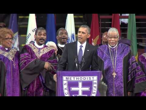 President Obama sings 'Amazing Grace'