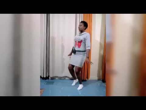 PRINCE INDAH FAN DANCING TO NEW HIT FEATURING MUSA JAKADALA
