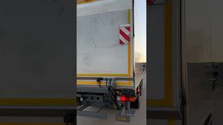 Mercedes-Benz AXOR 1824 refrigerated truck for sale - Image 4 | Autoline PH Mercedes-Benz AXOR 1824 refrigerated truck | Image 4 - Autoline