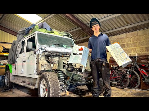Hidden Rust & New Floors! Land Rover Defender Rebuild