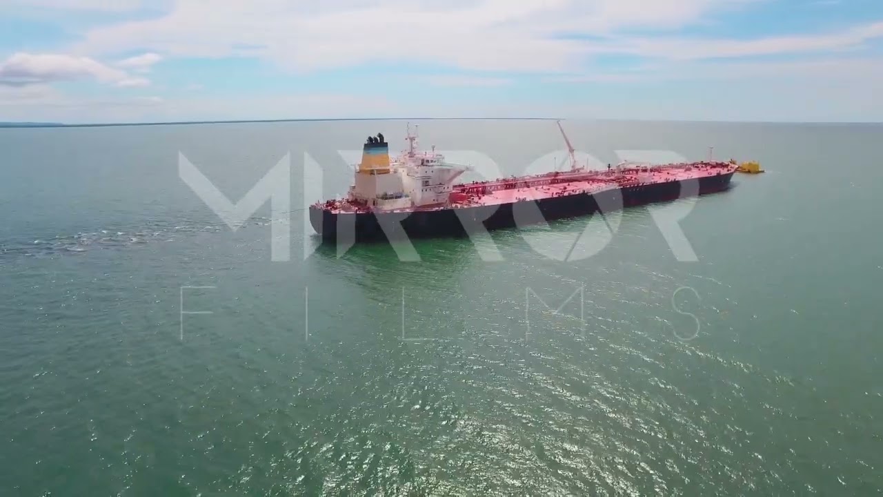 Impresionante buque petrolero