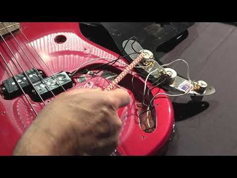 Revisione potenziometri con sorpresa. Basso Fender Precision
