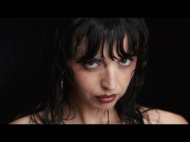 Rebecca Black aus USA mit 'Waschesalon' (jetzt ansehen!) | Alternative Rock!