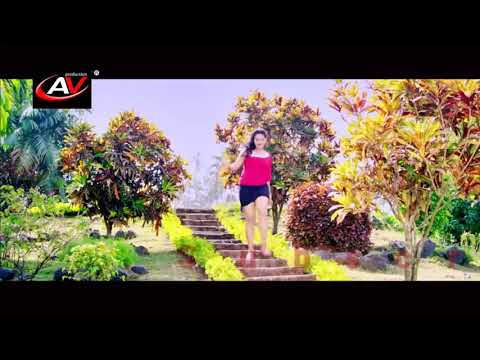 Banke Odhaniya Satal Rahi Sina se Khesari Lal song