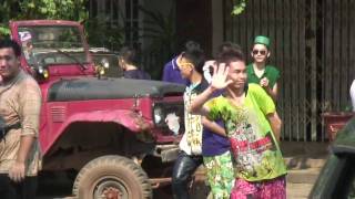 preview picture of video 'Pi Mai Lao in Vientiane 2010.mov'