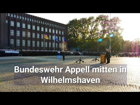 Bundeswehr feiert ersten Einsatzrückkehrerappell auf dem Rathausplatz in Wilhelmshaven - Marine