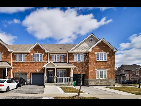 31 Tomabrook Crescent Brampton, ON L6R 0V2