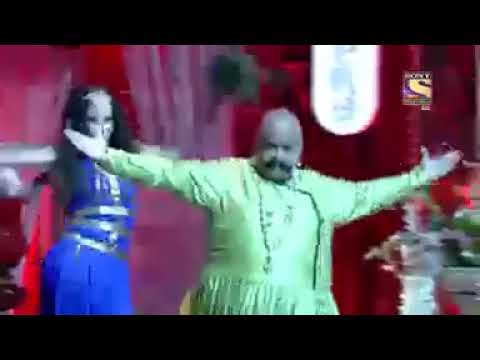 Bachcha Yadav 's dance in bala song