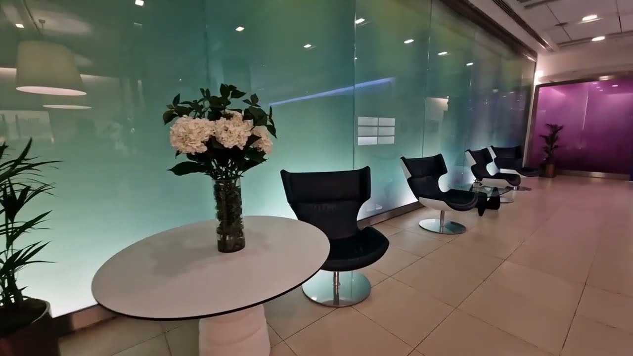 British Airways Galleries Lounge thumbnail