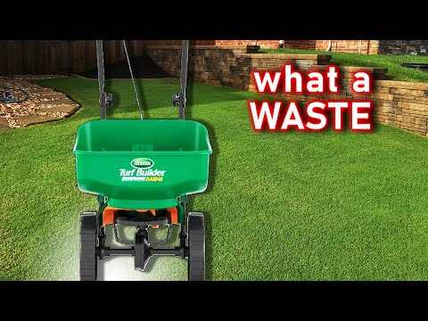 This lawn spreader may be all you need! // Scotts Turf Builder EdgeGuard Mini Broadcast Spreader